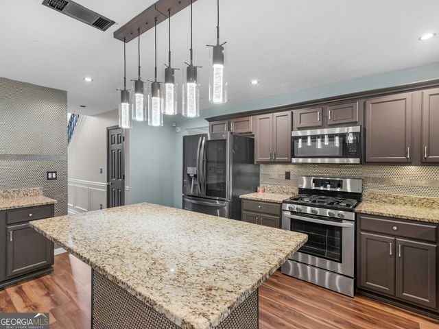 424 Browning Field Way, Hampton, GA 30228
