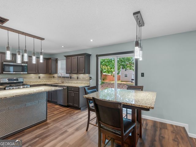 424 Browning Field Way, Hampton, GA 30228
