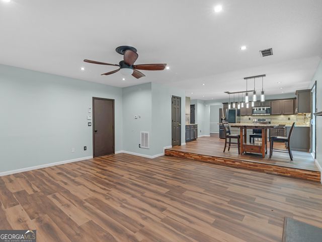 424 Browning Field Way, Hampton, GA 30228