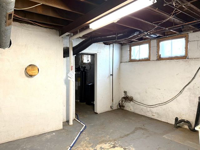 4799 Center Road, Rochelle, IL 61068