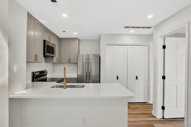 804 S Vance Street C, Lakewood, CO 80226