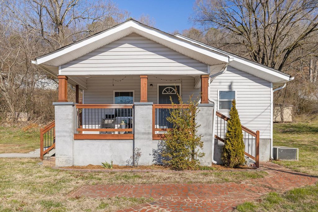 153 Signal Hills Drive, Chattanooga, TN 37405