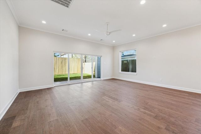 1303 Cordel Street B, Houston, TX 77009