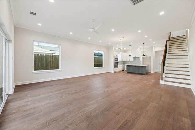 1303 Cordel Street B, Houston, TX 77009