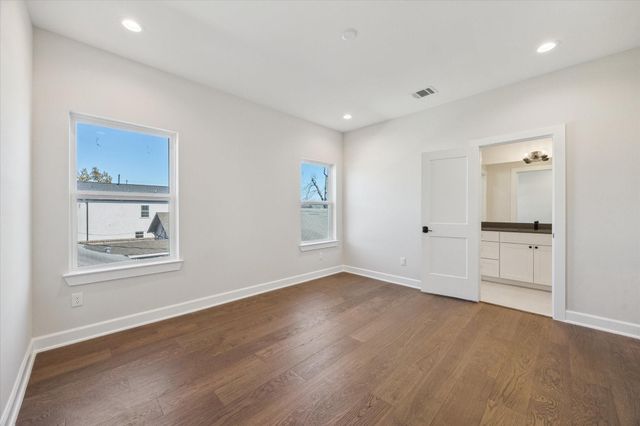 1303 Cordel Street B, Houston, TX 77009