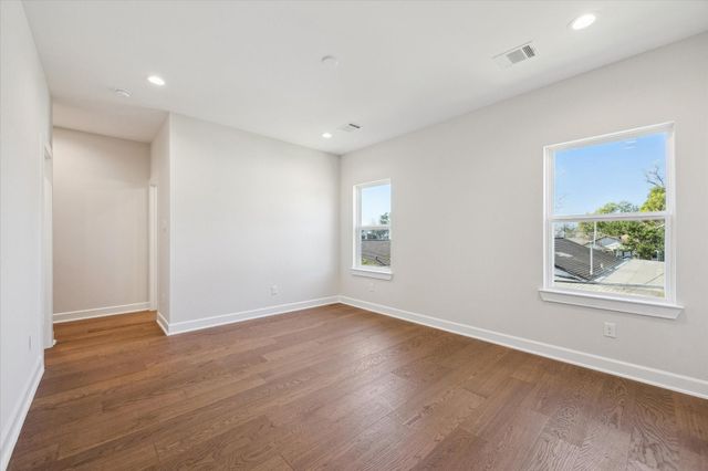 1303 Cordel Street B, Houston, TX 77009