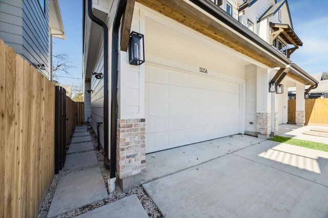 1303 Cordel Street B, Houston, TX 77009