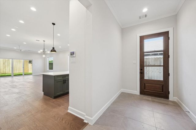 1303 Cordel Street B, Houston, TX 77009