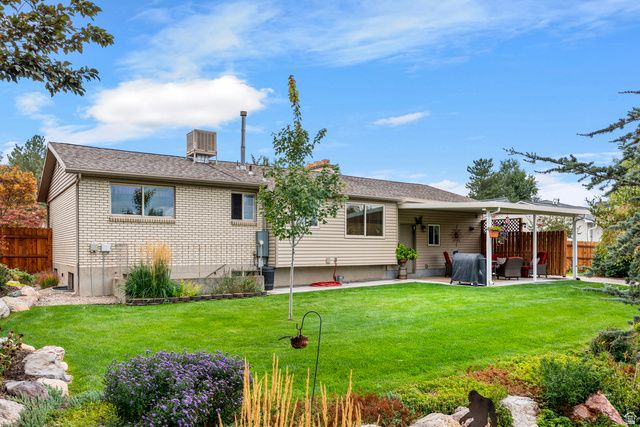 835 E CANYON BREEZE LN, Draper, UT 84020