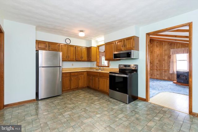 391 KING ST, Kearneysville, WV 25430