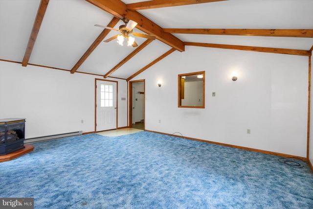 391 KING ST, Kearneysville, WV 25430