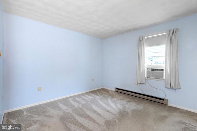 391 KING ST, Kearneysville, WV 25430