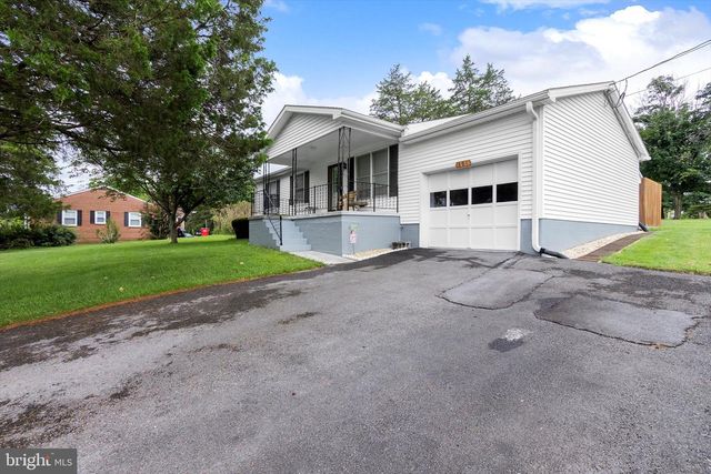 391 KING ST, Kearneysville, WV 25430