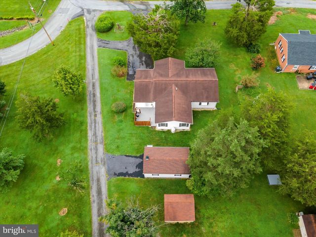 391 KING ST, Kearneysville, WV 25430