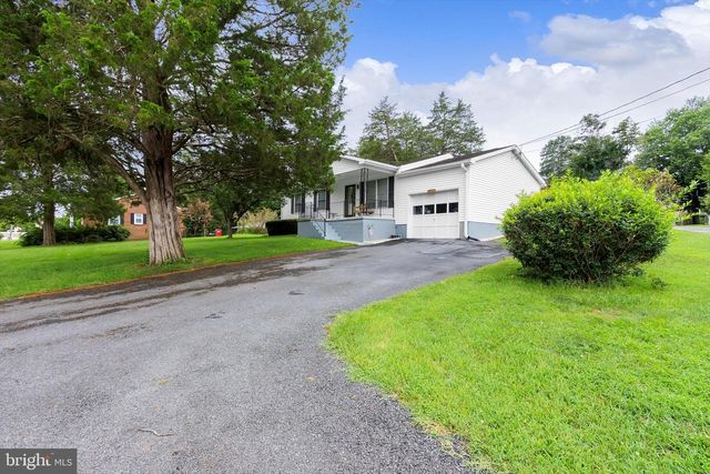 391 KING ST, Kearneysville, WV 25430