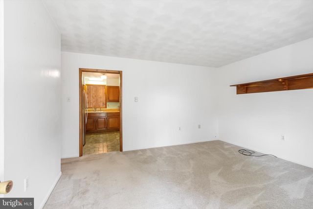 391 KING ST, Kearneysville, WV 25430