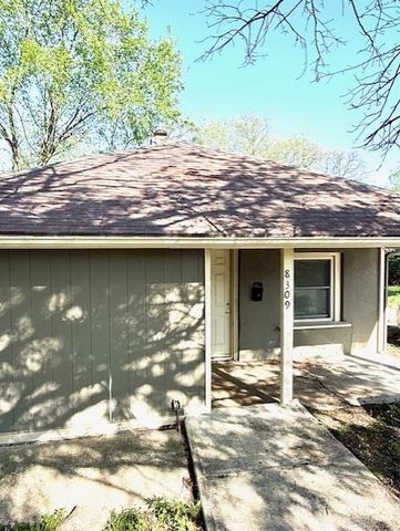 8309 Wabash Avenue, Kansas City, MO 64132