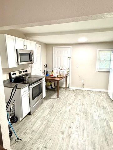 8309 Wabash Avenue, Kansas City, MO 64132