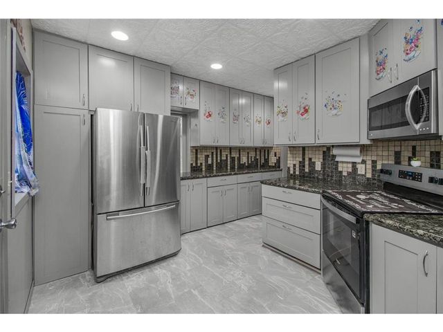 3430 Humboldt Avenue N, Minneapolis, MN 55412