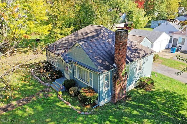 107 Hogarth Avenue, Niles, OH 44446