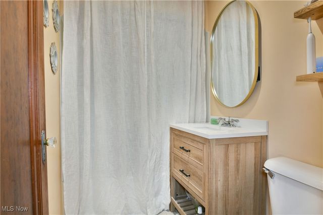 107 Hogarth Avenue, Niles, OH 44446