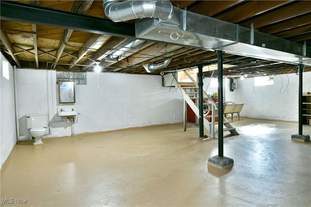 107 Hogarth Avenue, Niles, OH 44446