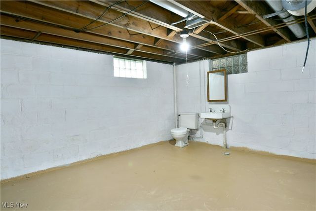 107 Hogarth Avenue, Niles, OH 44446