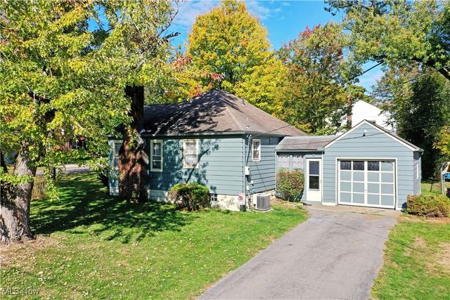 107 Hogarth Avenue, Niles, OH 44446