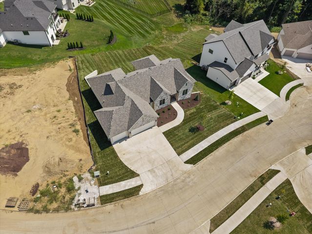 7504 BIDDLESTONE CT, Columbia, MO 65203