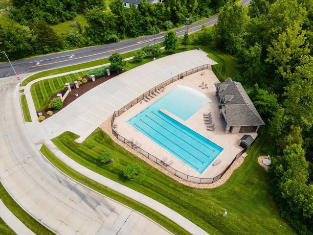 7504 BIDDLESTONE CT, Columbia, MO 65203