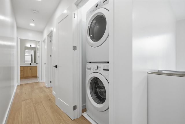 457 W Broadway 203, Boston, MA 02127