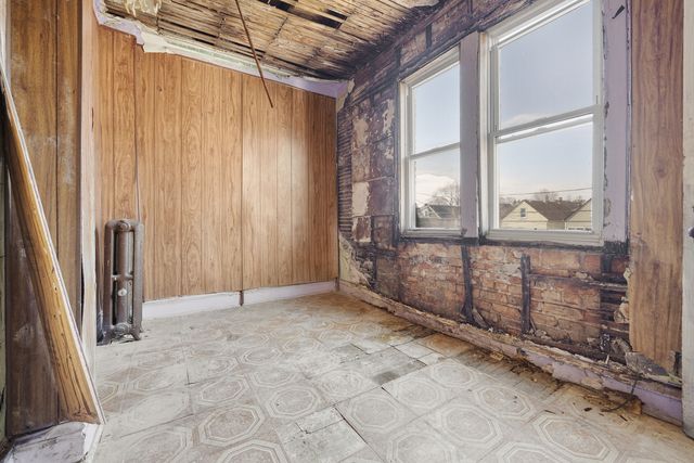 8104 S South Shore Drive, Chicago, IL 60617