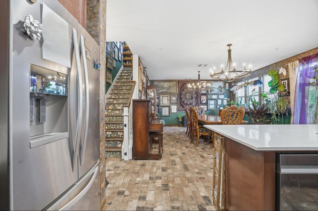 216 Vicenza Dr, Stockton, CA 95209