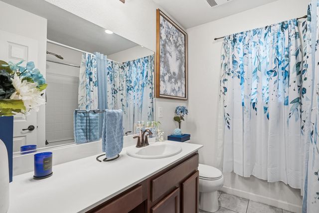 216 Vicenza Dr, Stockton, CA 95209