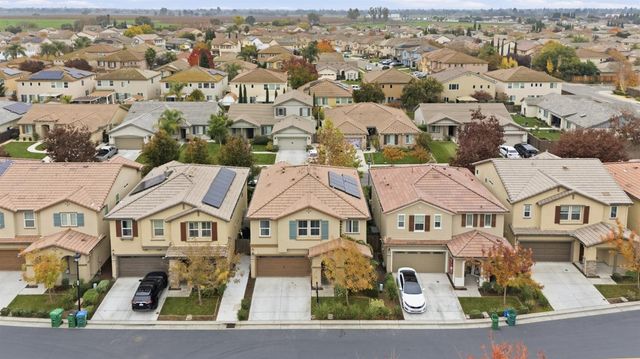 216 Vicenza Dr, Stockton, CA 95209