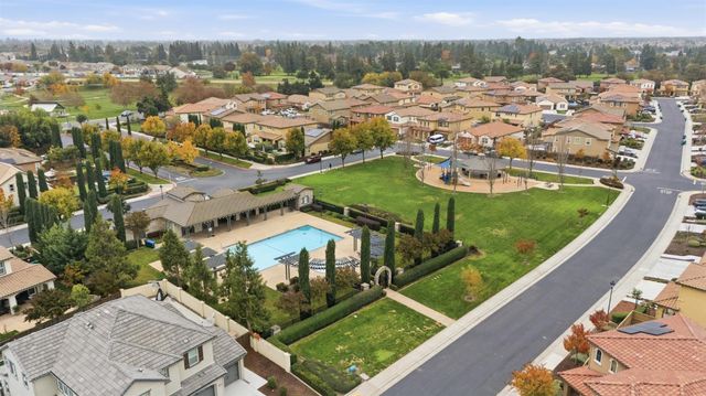 216 Vicenza Dr, Stockton, CA 95209