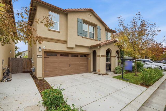 216 Vicenza Dr, Stockton, CA 95209