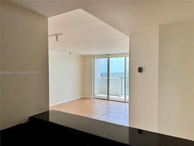 2780 NE 183rd Street 2012, Aventura, FL 33160