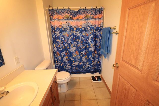 2209 S Ellis Road, Janesville, WI 53548