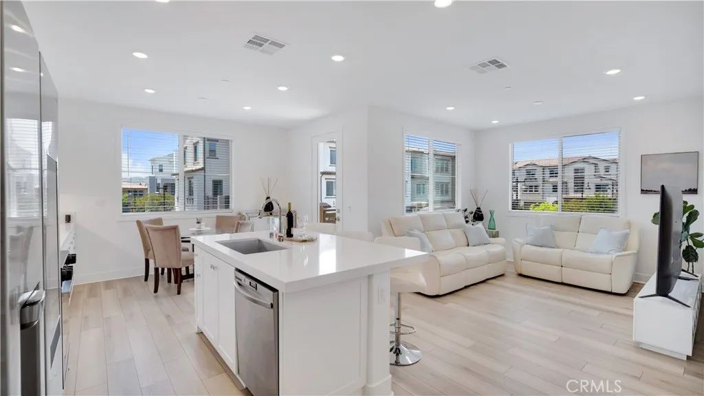 510 Bluegrass Way, Rancho Mission Viejo, CA 92694