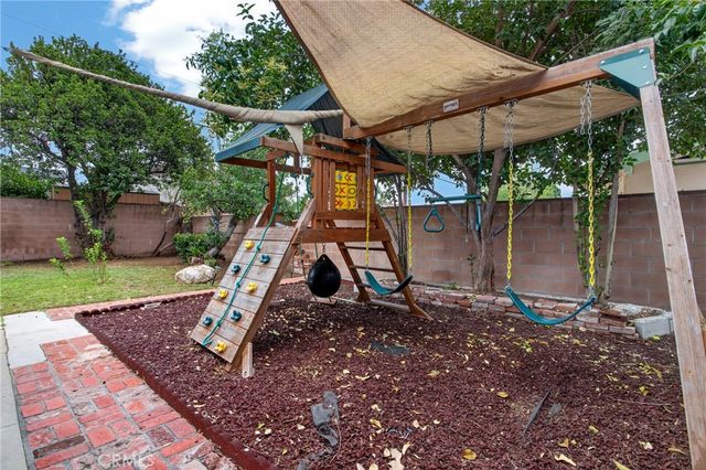 10814 Debra Avenue, Granada Hills, CA 91344