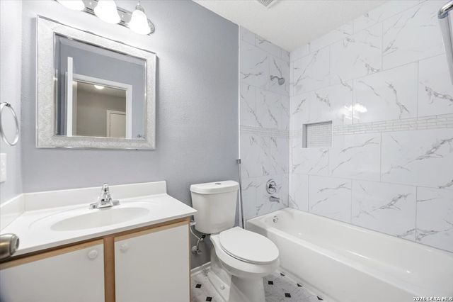 7931 Cortland Oak, San Antonio, TX 78254