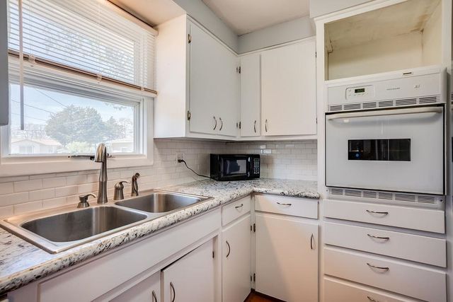 737 N Boyd, Wichita, KS 67212