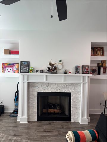 4200 SW Pawhuska Street, Bentonville, AR 72713