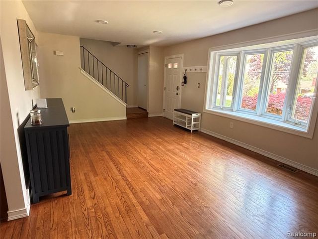 9739 Waterway Drive, Grosse Ile, MI 48138