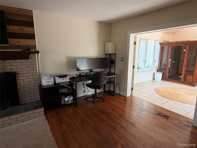 9739 Waterway Drive, Grosse Ile, MI 48138