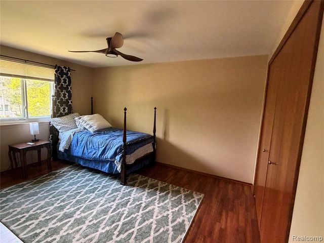 9739 Waterway Drive, Grosse Ile, MI 48138