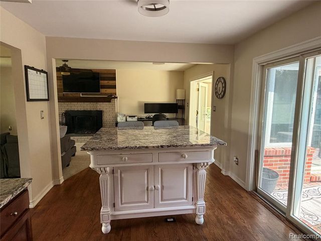9739 Waterway Drive, Grosse Ile, MI 48138