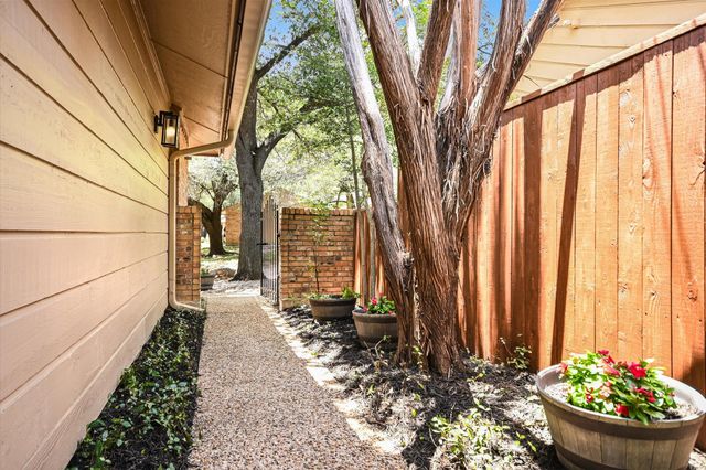 7205 Waldon DR 209, Austin, TX 78750
