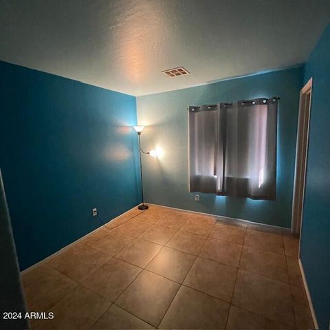 6324 N 79th Lane, Glendale, AZ 85303